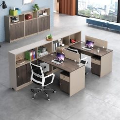 Bàn Làm Việc Nhân Viên Văn Phòng, Thiết Kế Hiện Đại Có Vách Ngăn – Trạm Làm Việc Gỗ Cho 4 Người